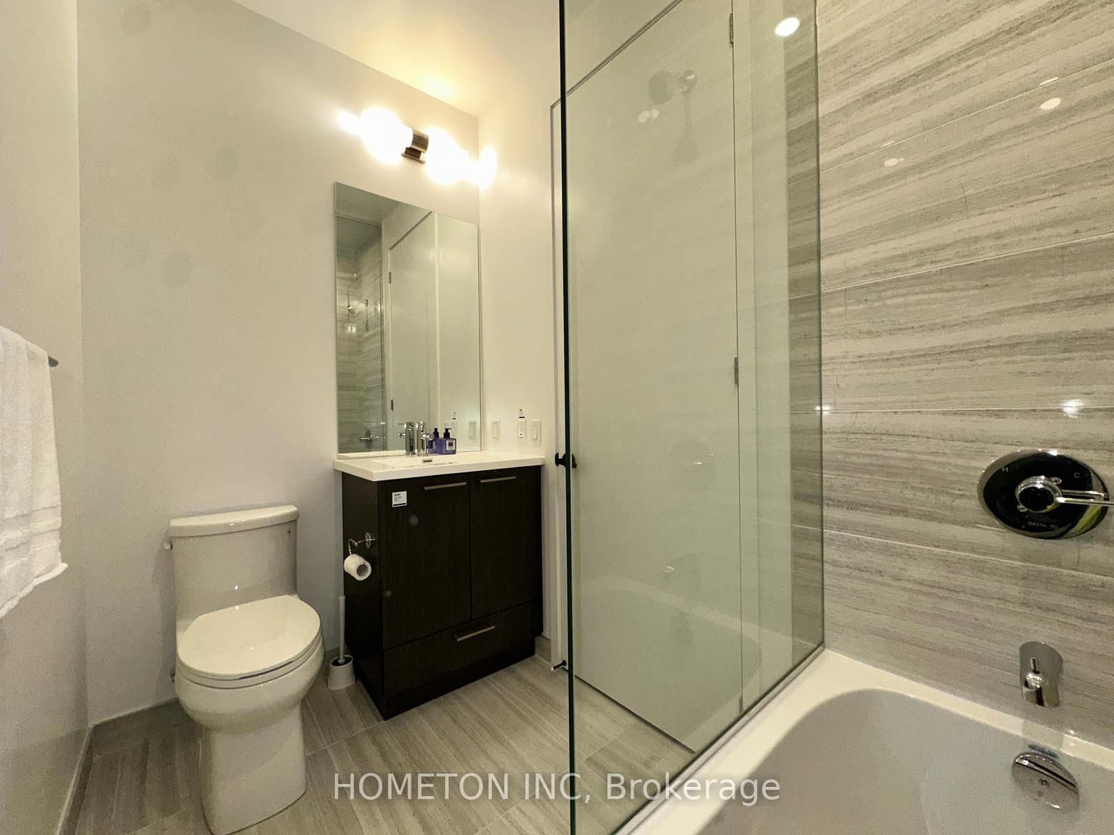 195 Commerce Street, Unit 2110 thumbnail 5