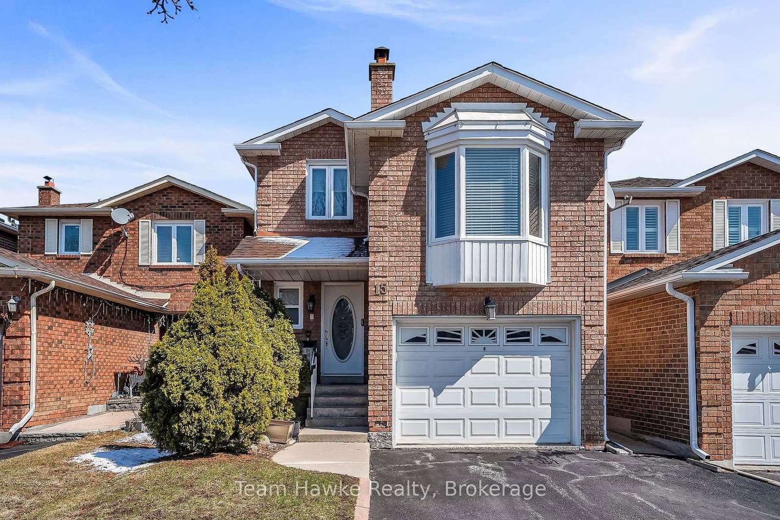 15 White Boulevard - Image 1