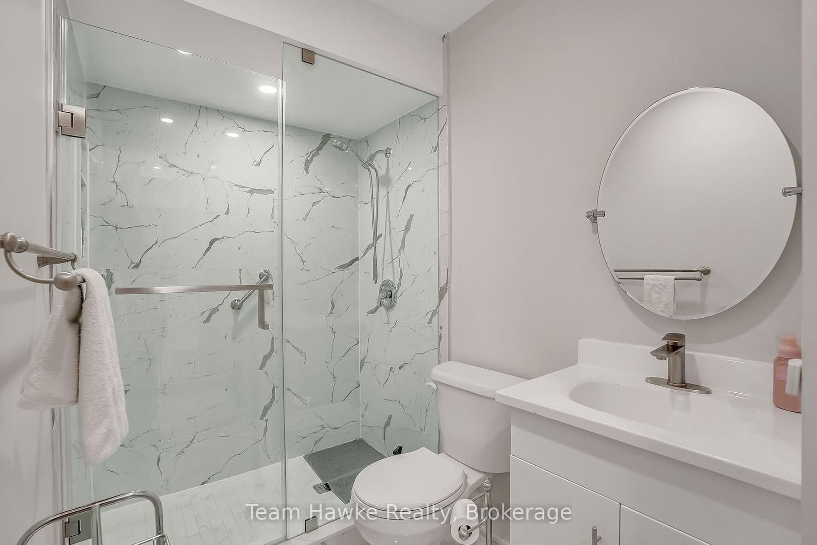 15 White Boulevard thumbnail 20