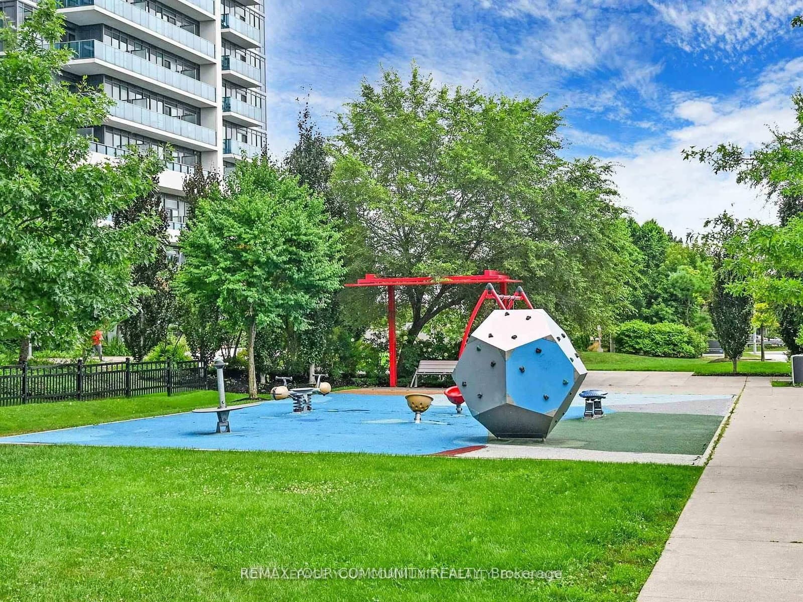 7161 Yonge Street, Unit 522 thumbnail 27