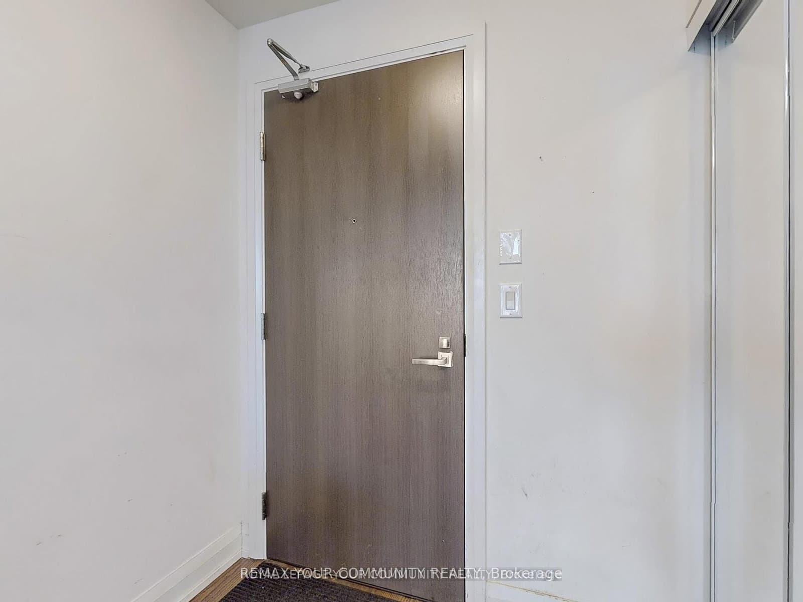 7161 Yonge Street, Unit 522 thumbnail 6