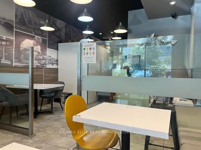 7181 Yonge Street, Unit 30 - Image 1