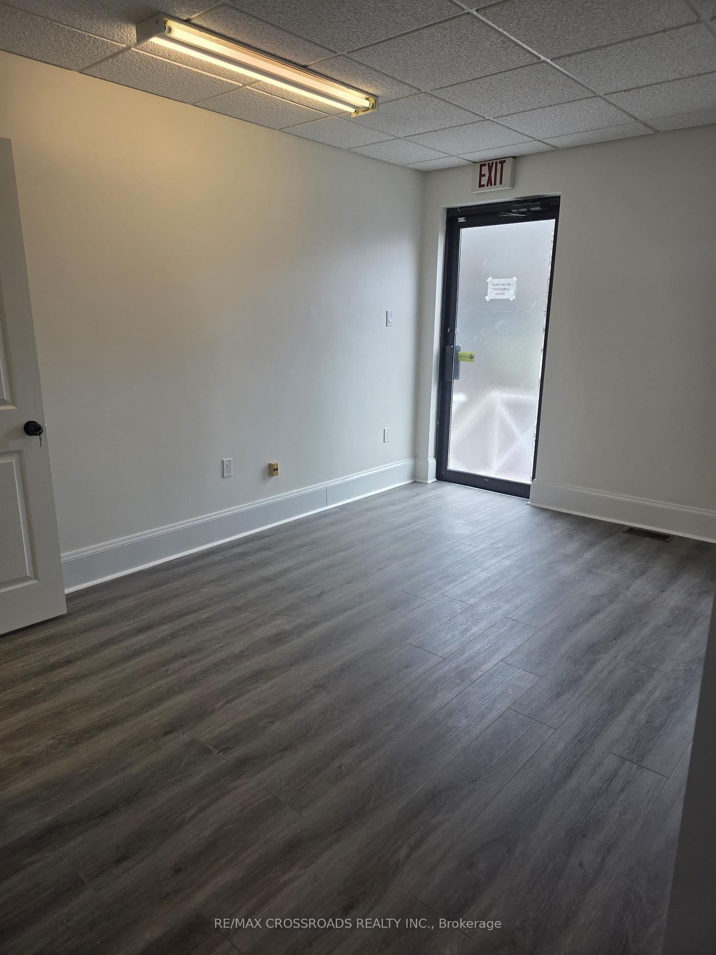 15221 Yonge Street, Unit 5 thumbnail 17