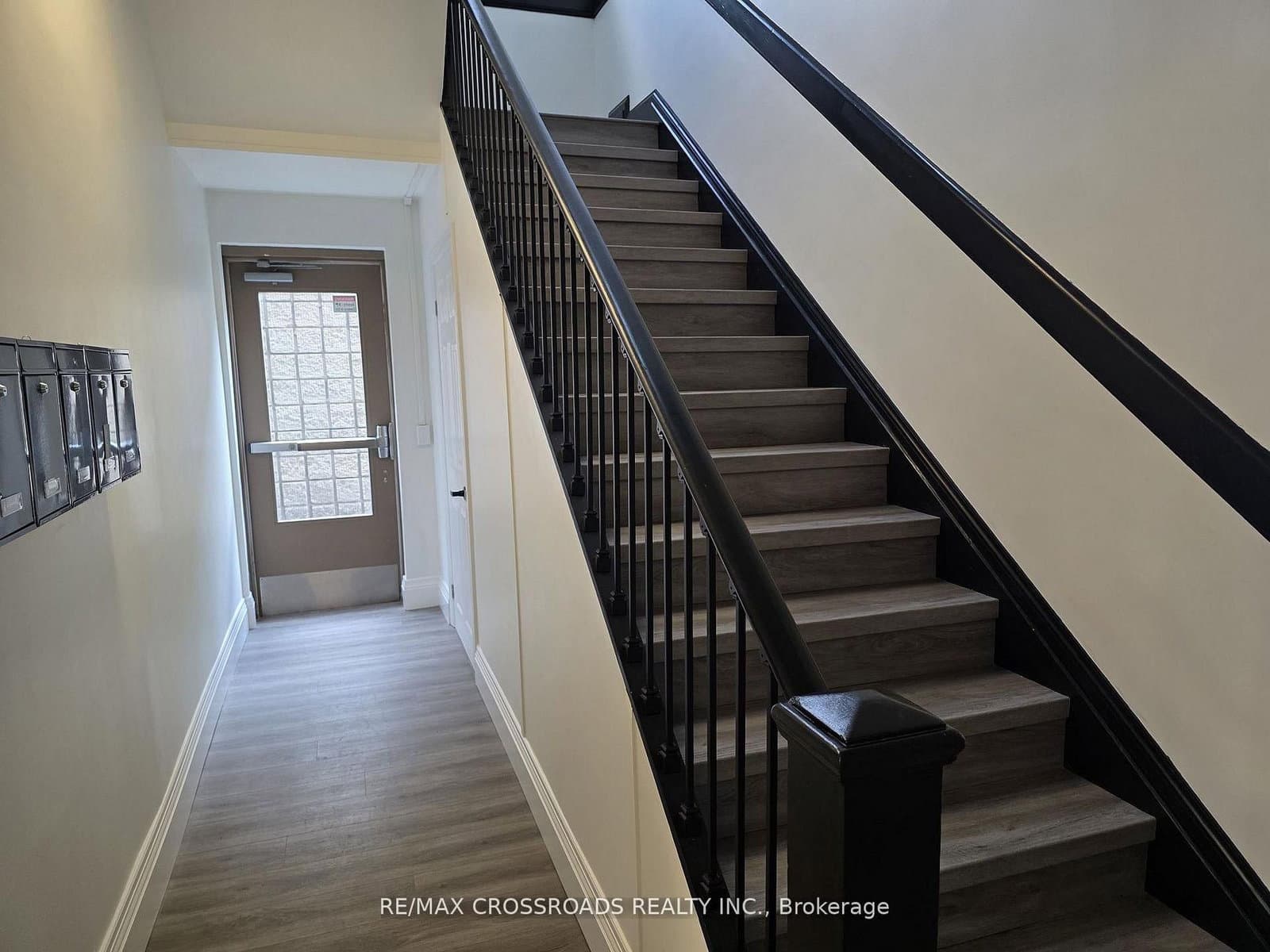 15221 Yonge Street, Unit 5 thumbnail 6