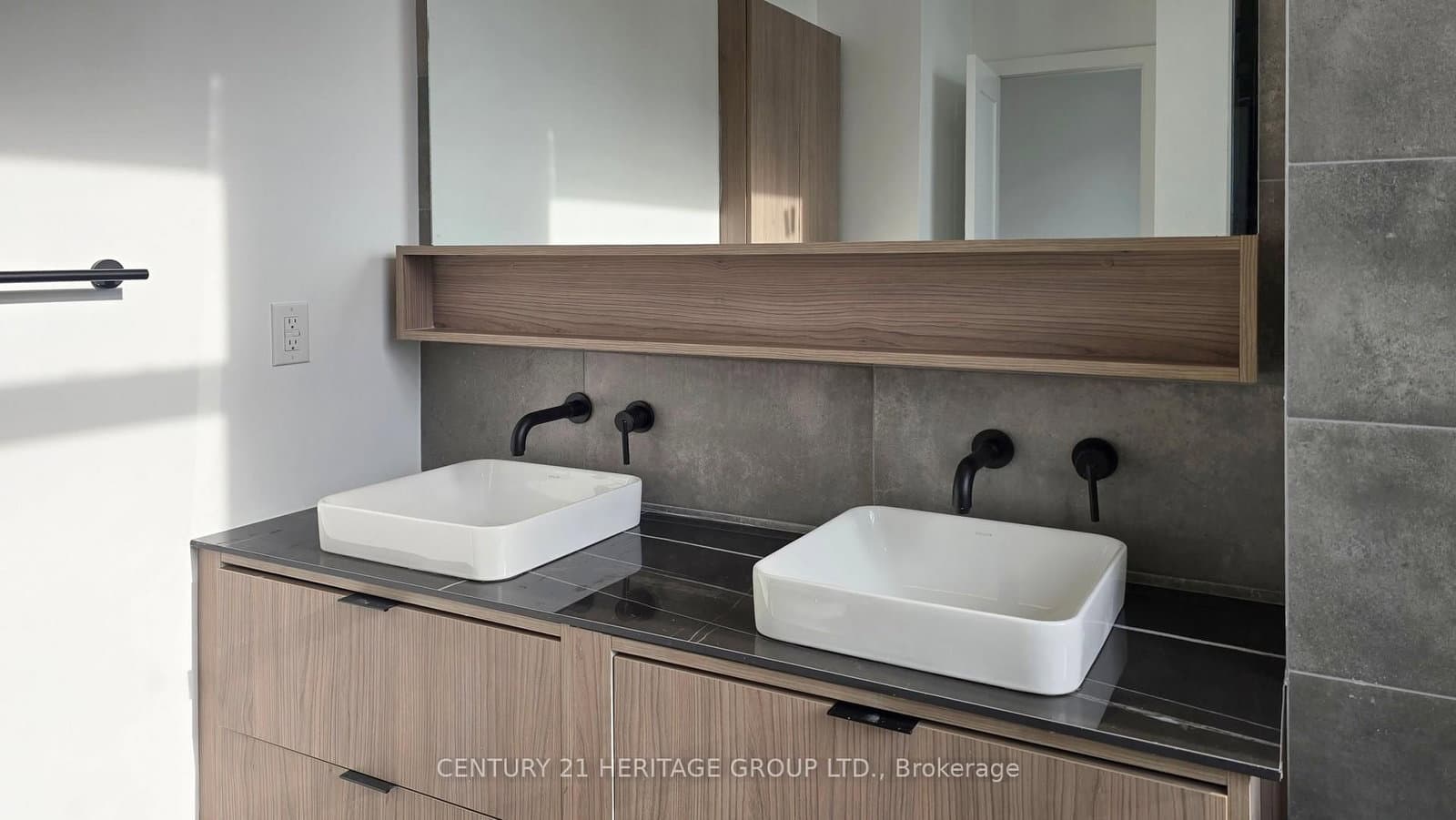8888 Yonge Street, Unit 1205 thumbnail 23