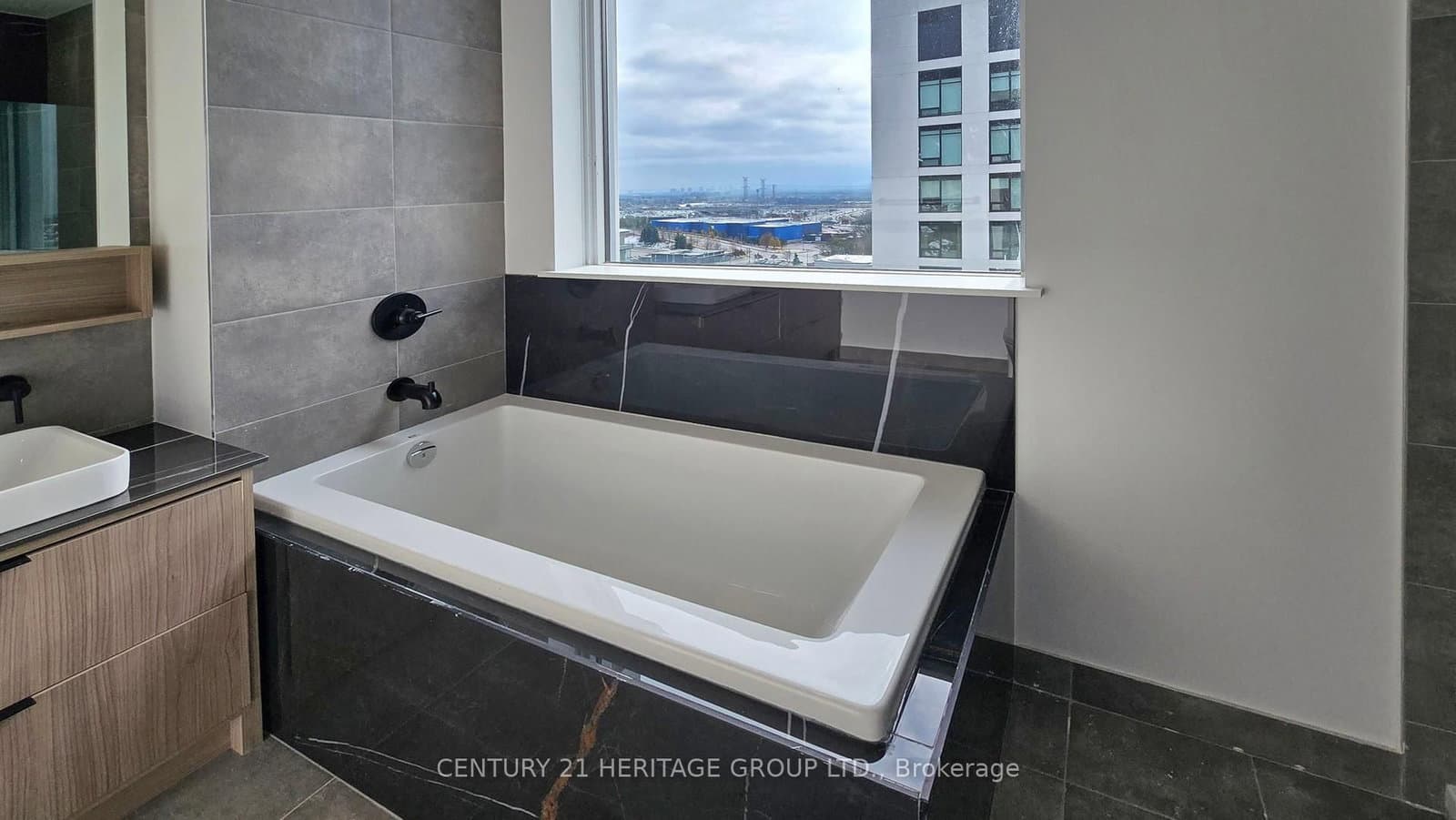 8888 Yonge Street, Unit 1205 thumbnail 24