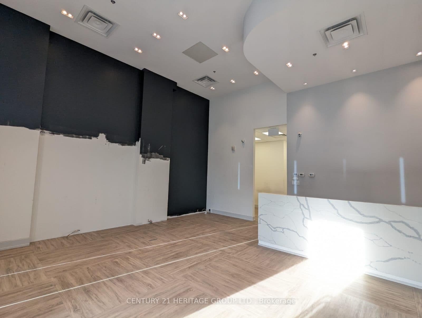 8763 Bayview Avenue, Unit 123 & 125 thumbnail 5