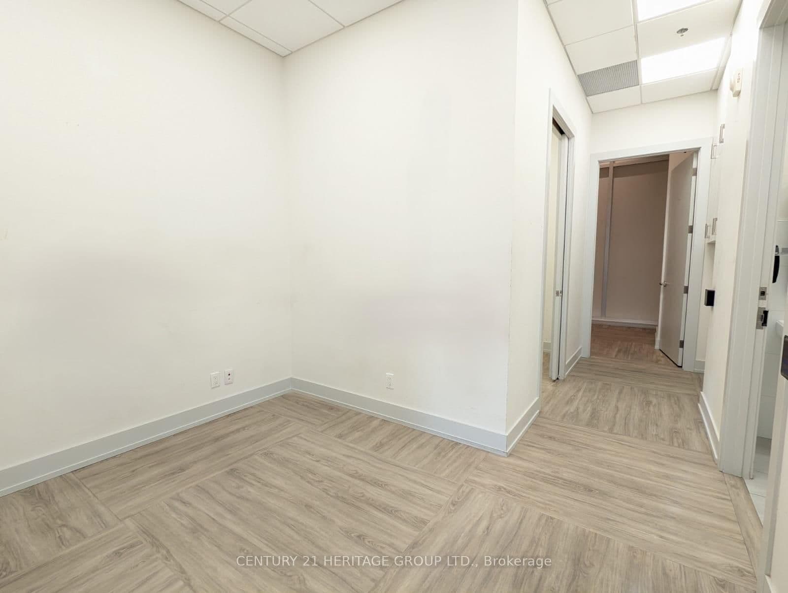 8763 Bayview Avenue, Unit 123 & 125 thumbnail 7