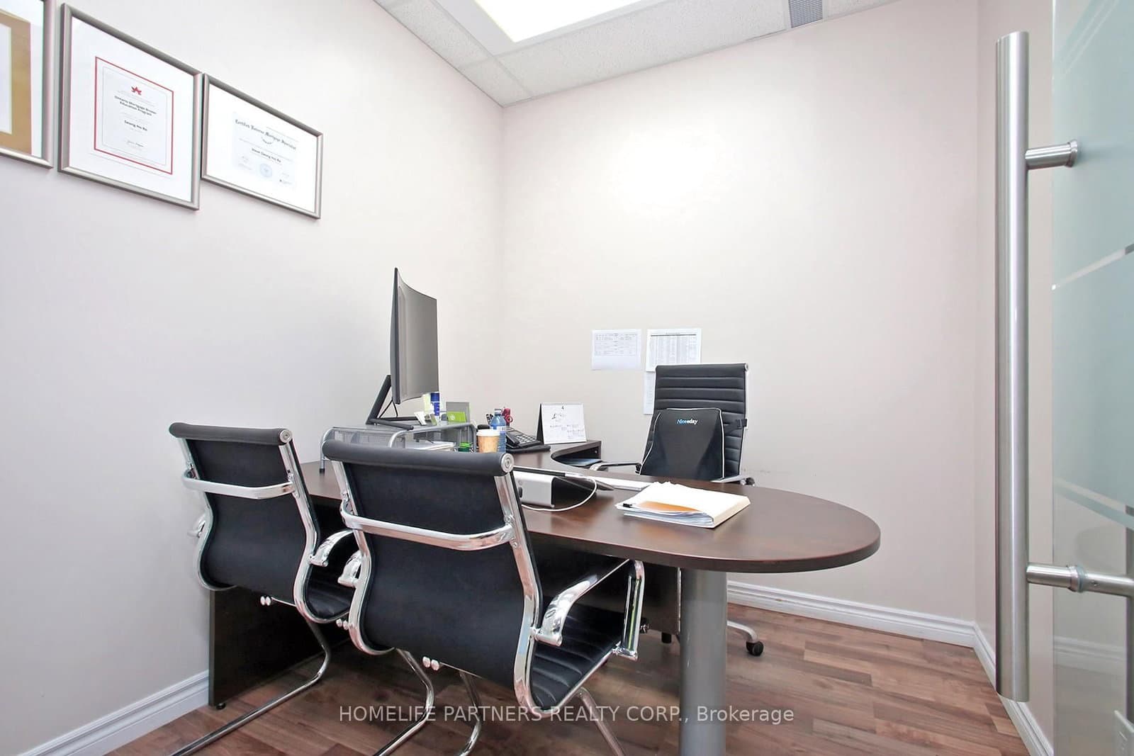 7191 Yonge Street, Unit 305 thumbnail 9