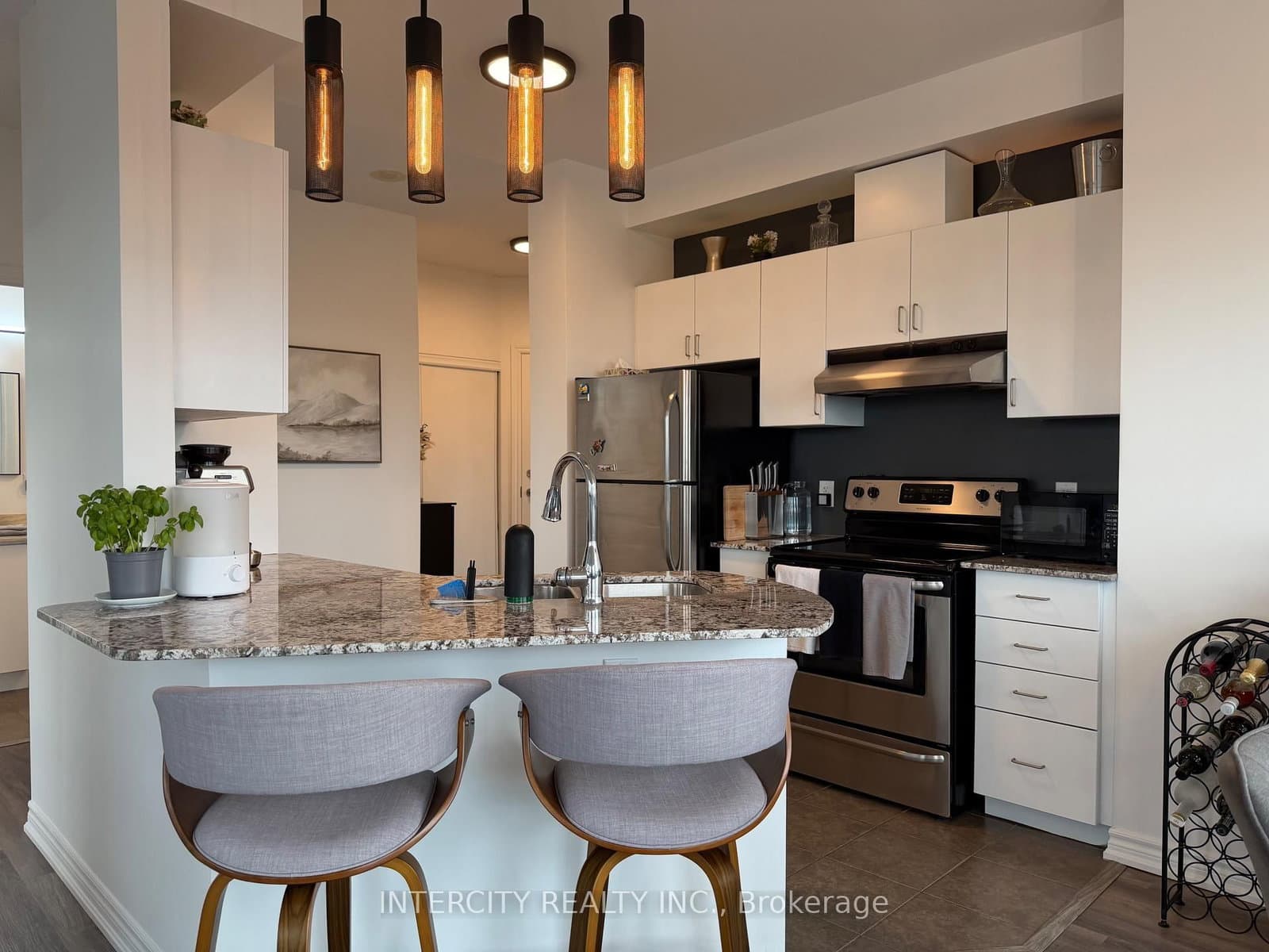 7730 Kipling Avenue, Unit 802 thumbnail 11