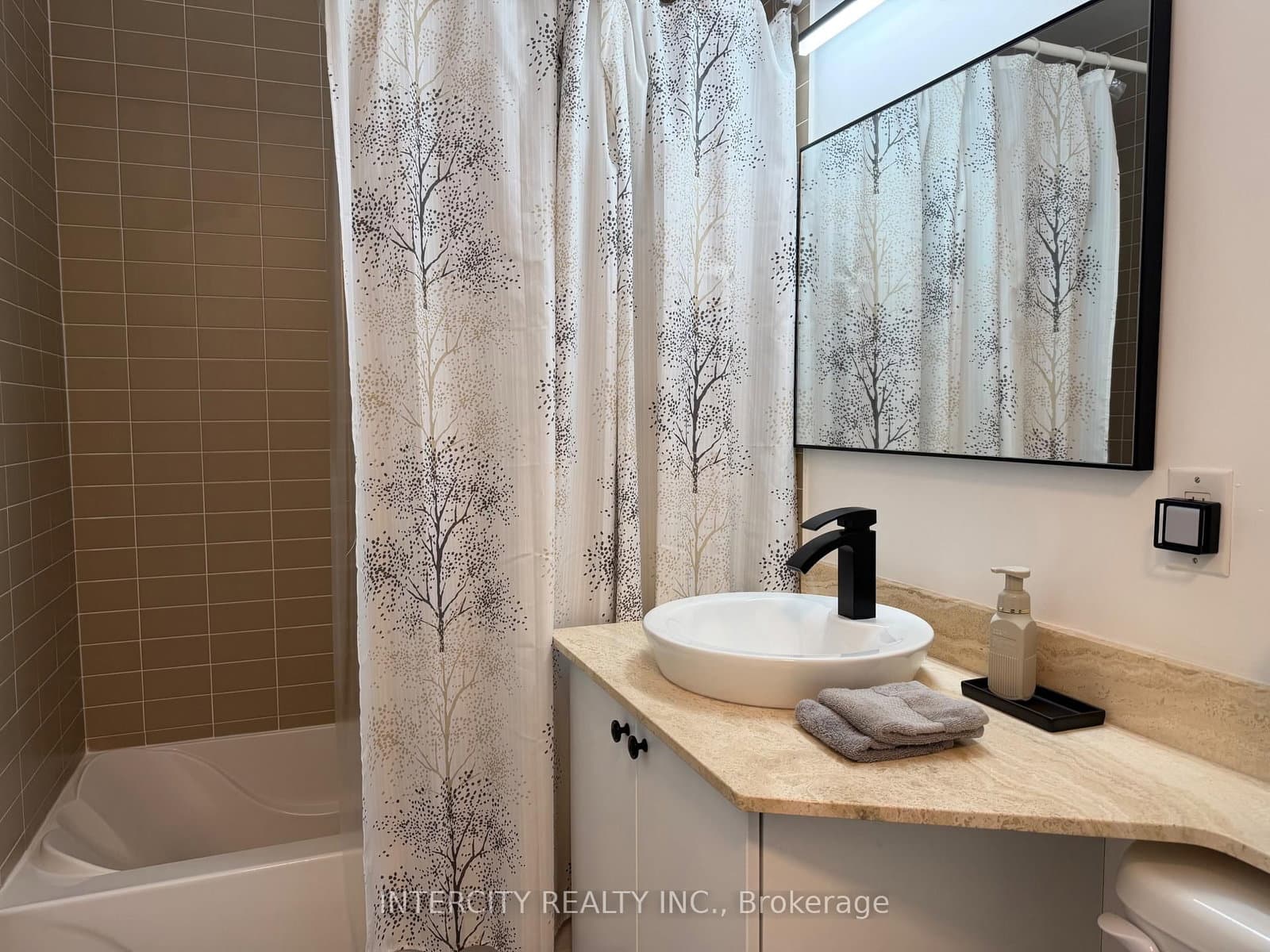 7730 Kipling Avenue, Unit 802 thumbnail 18