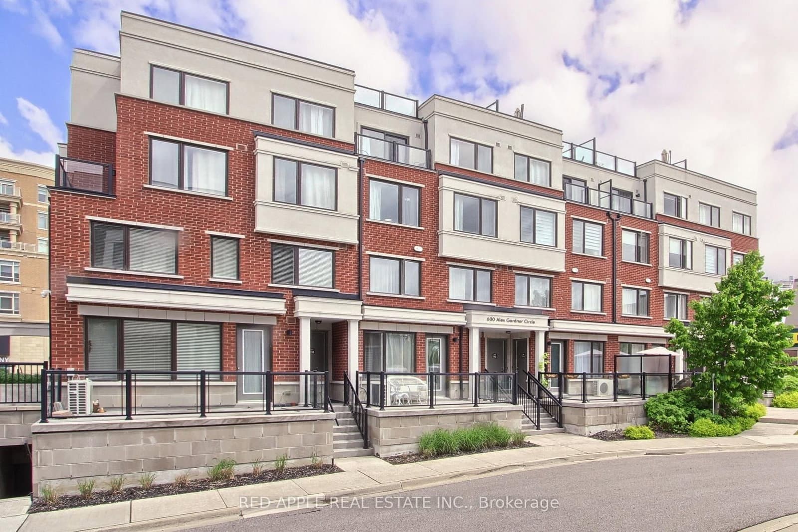 600 Alex Gardner Circle, Unit 110 thumbnail 23