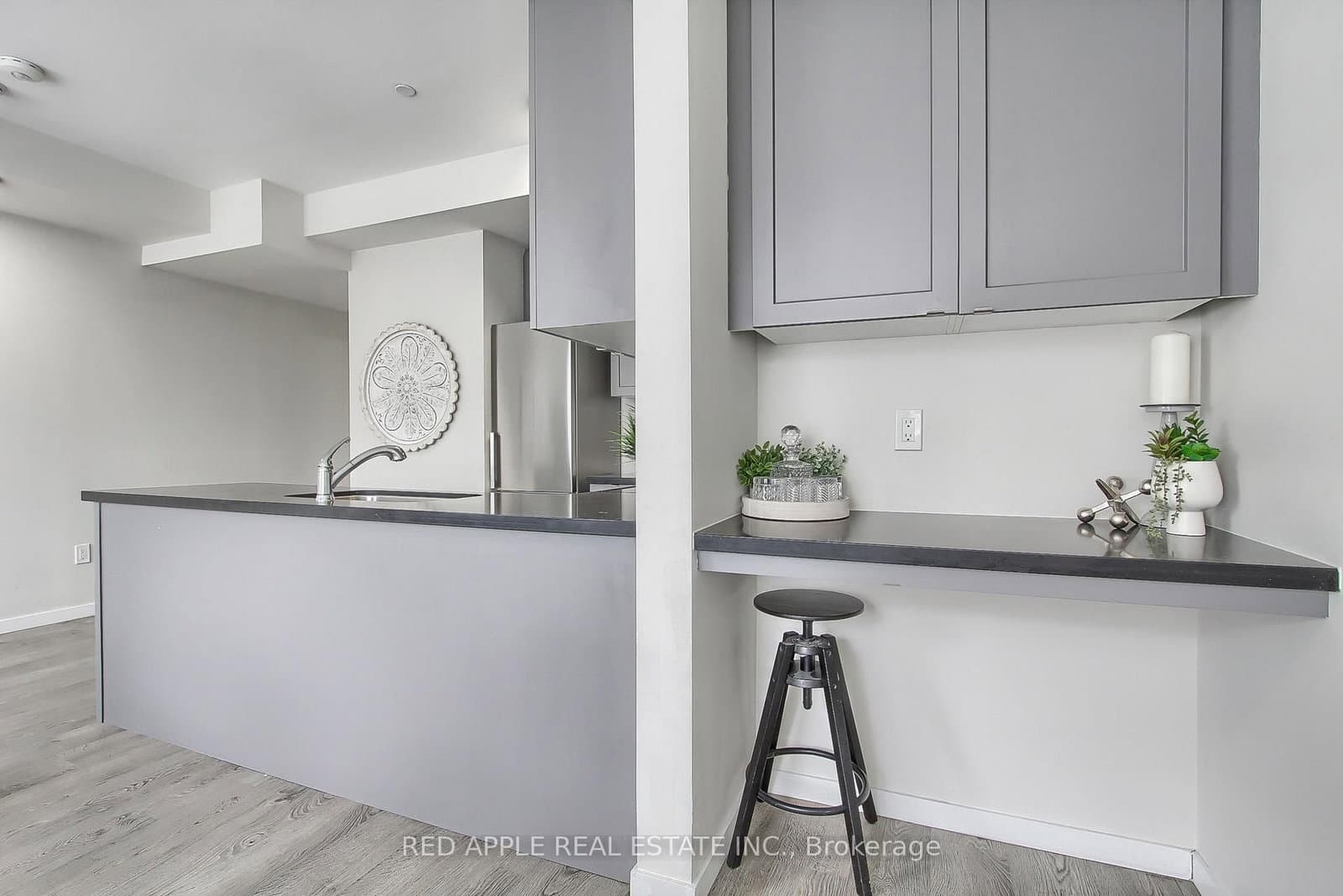 600 Alex Gardner Circle, Unit 110 thumbnail 9