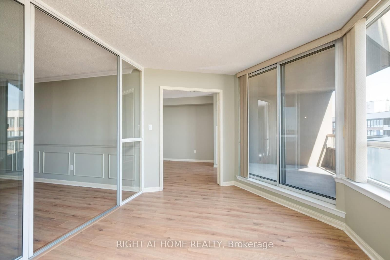 610 Bullock Drive, Unit 1116 thumbnail 18