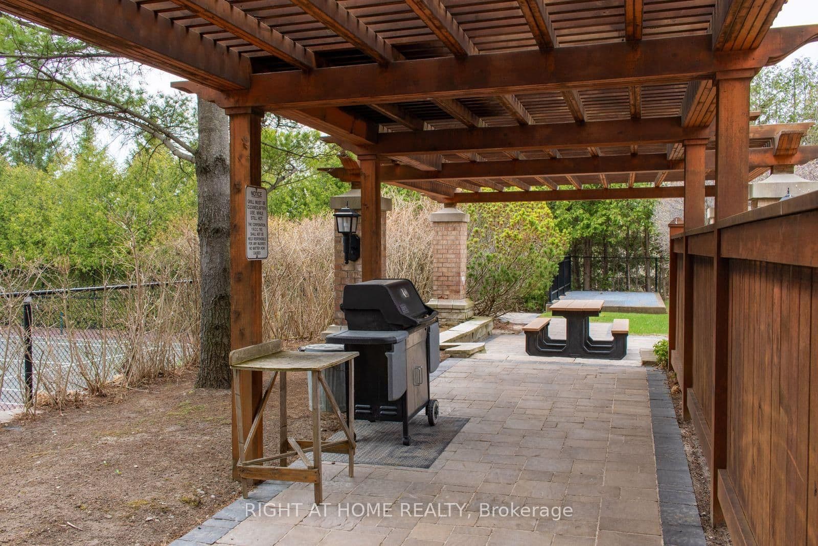 610 Bullock Drive, Unit 1116 thumbnail 44