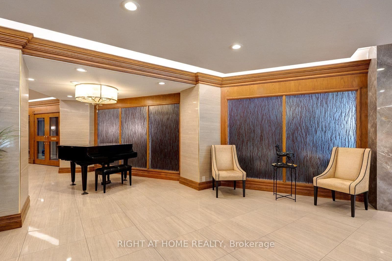 610 Bullock Drive, Unit 1116 thumbnail 5