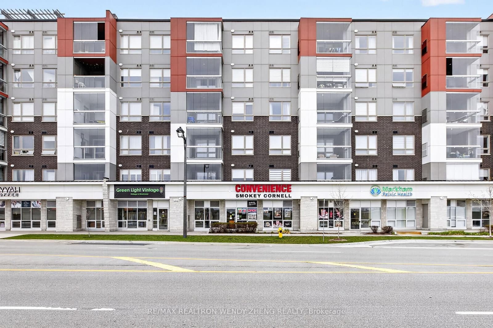 3332 Bur Oak Avenue thumbnail 2