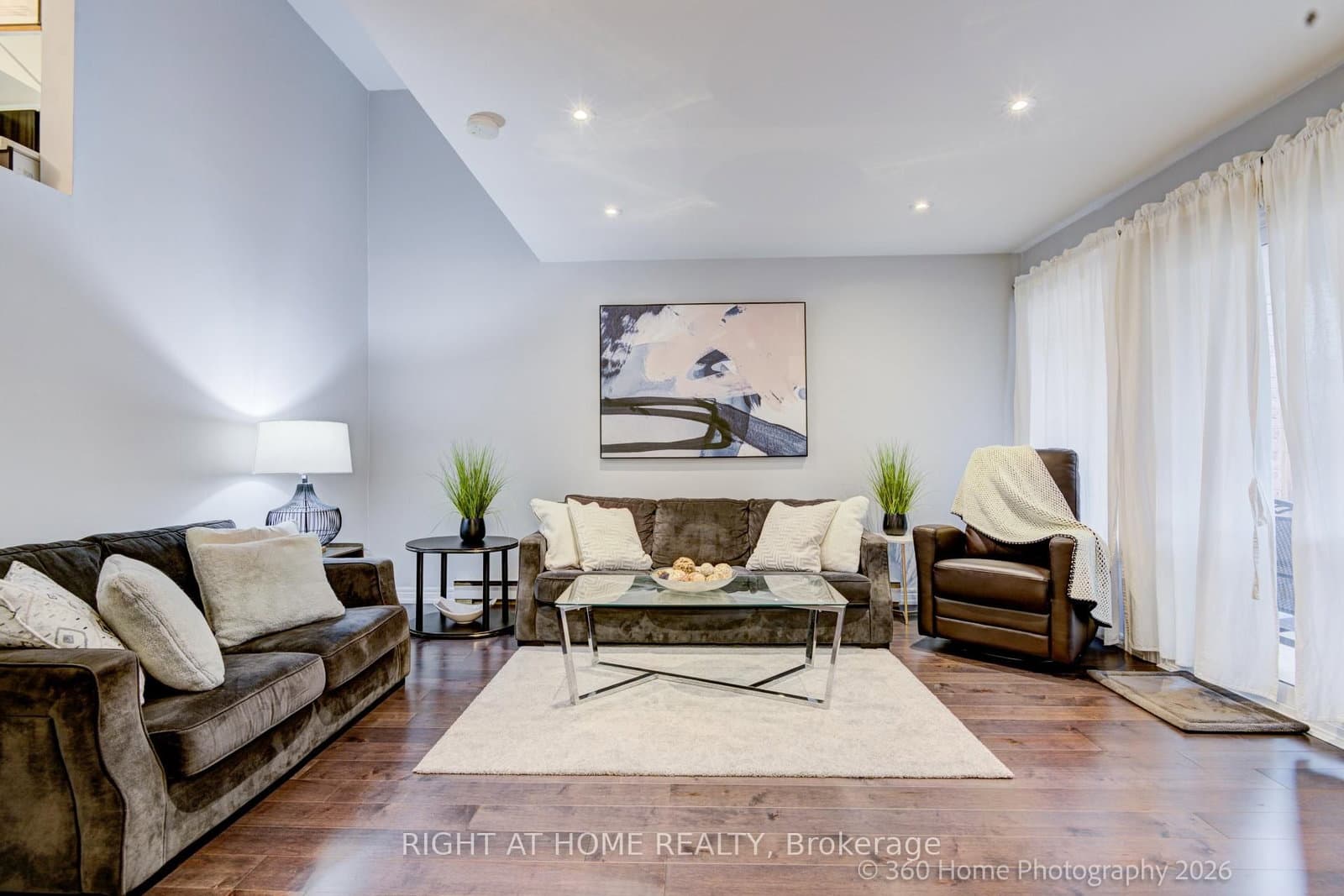 221 Milestone Crescent, Unit 80 thumbnail 2