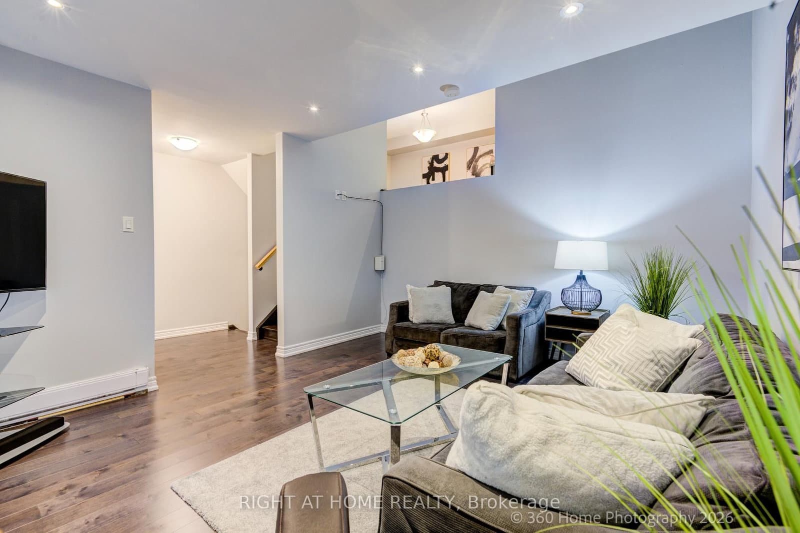 221 Milestone Crescent, Unit 80 thumbnail 4