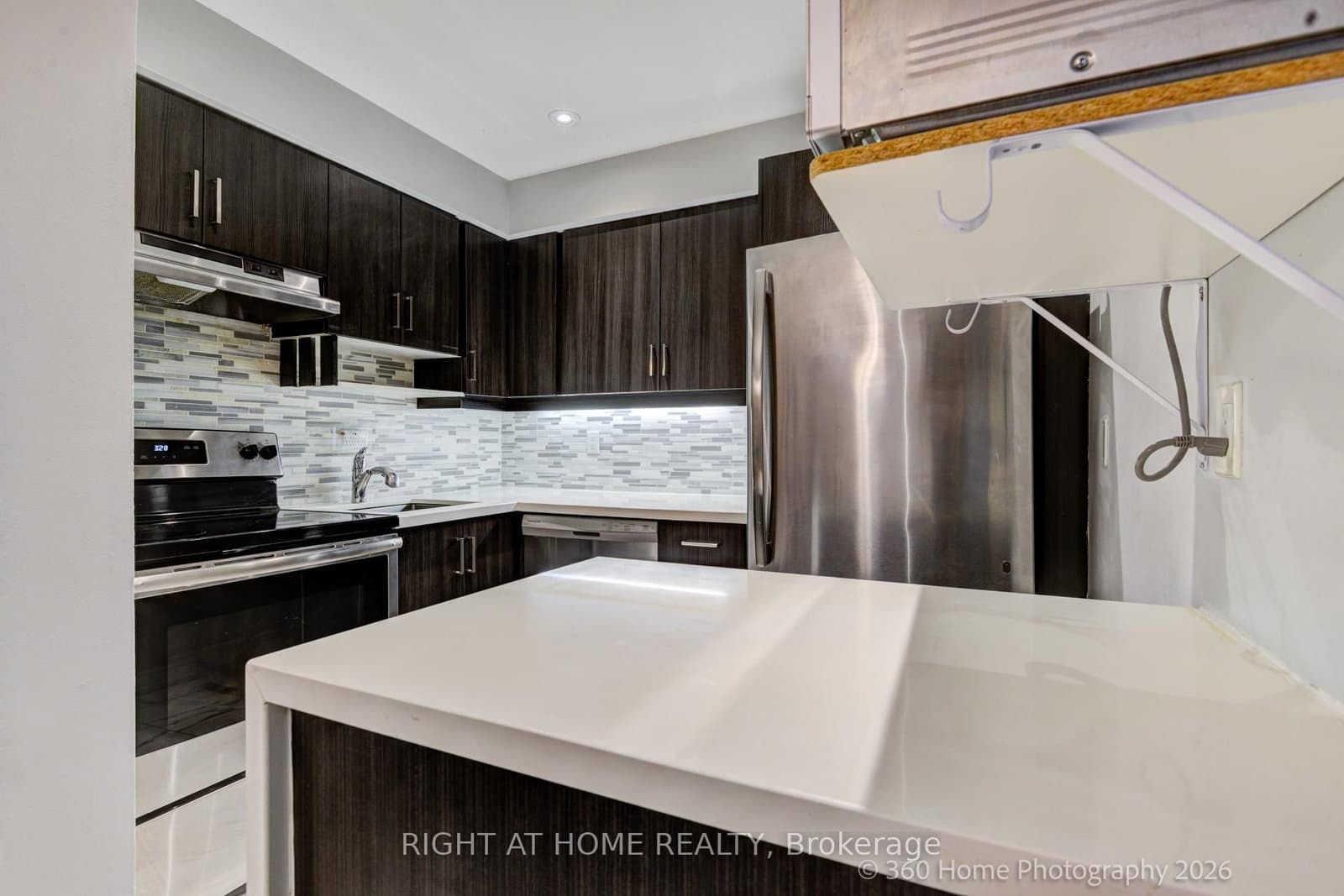 221 Milestone Crescent, Unit 80 thumbnail 8