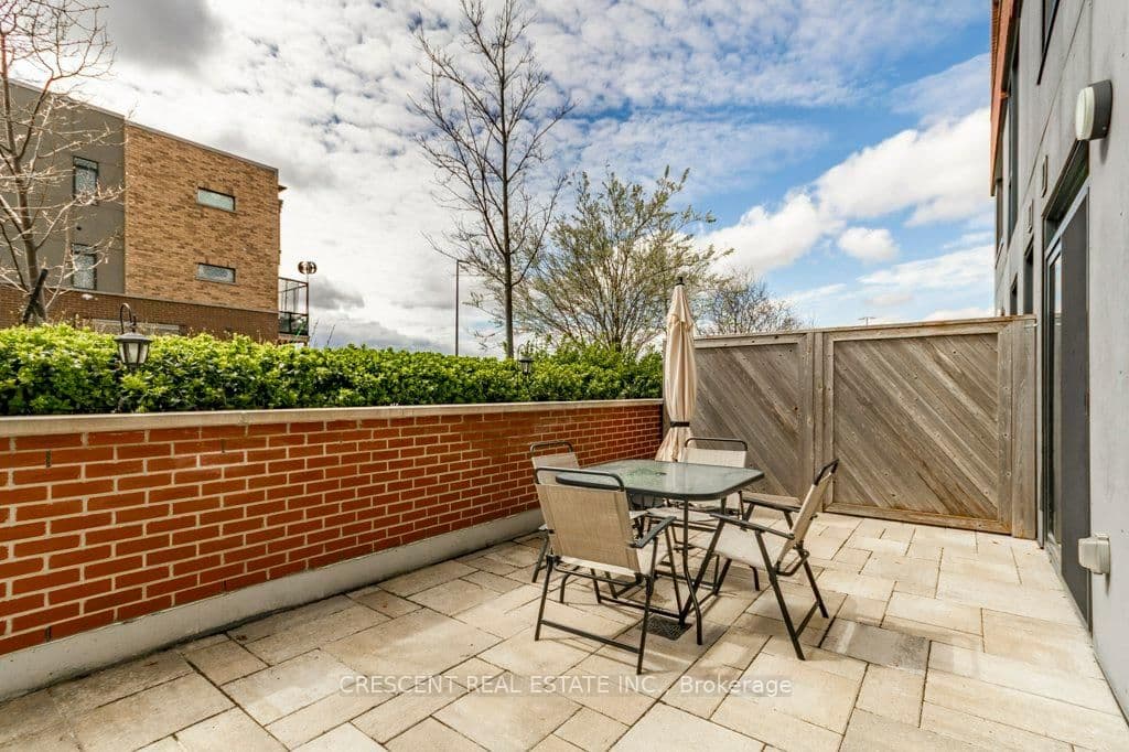 99 Eagle Rock Way, Unit TH101 thumbnail 18