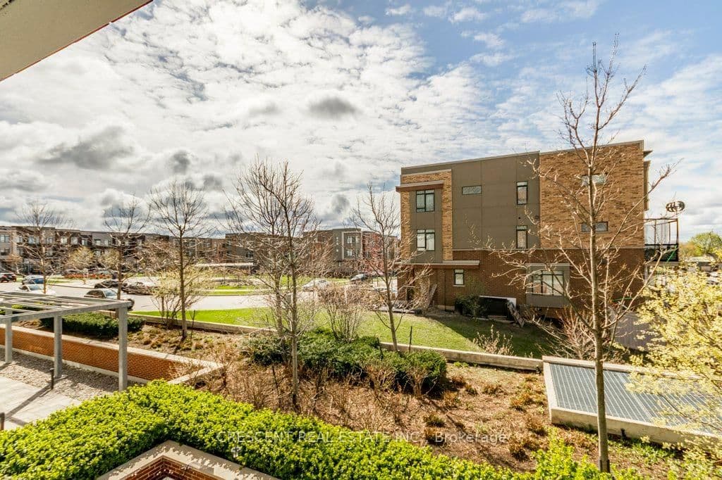 99 Eagle Rock Way, Unit TH101 thumbnail 32