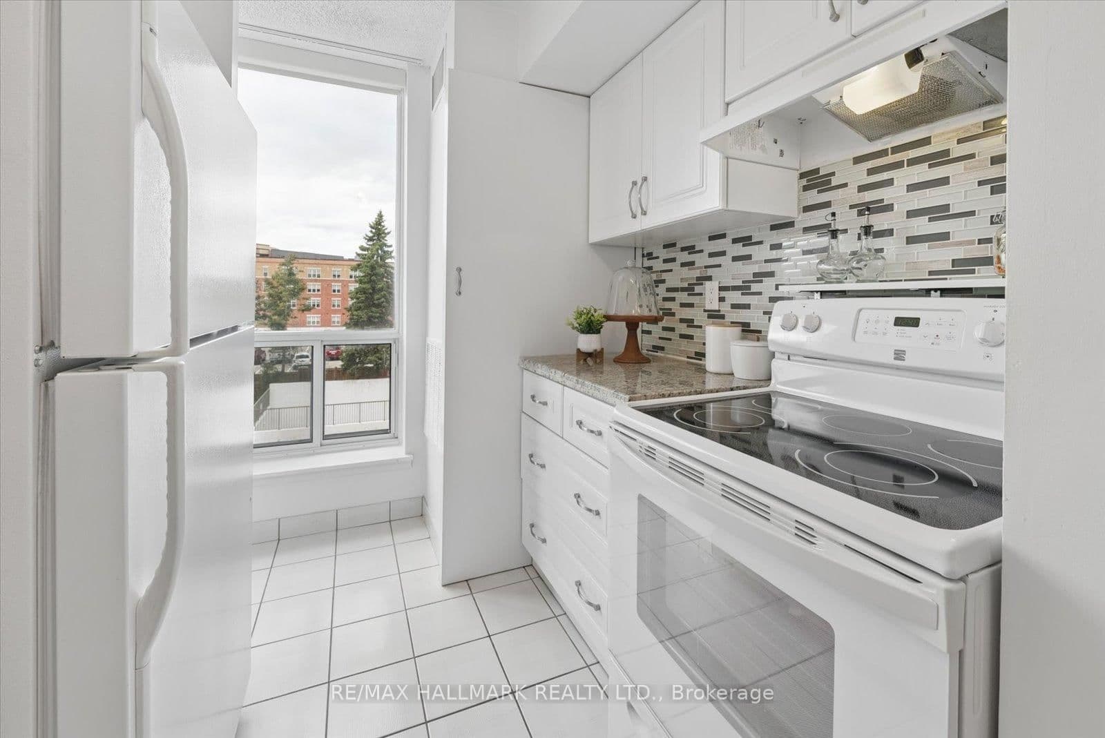 30 Wilson Street, Unit 302 thumbnail 18