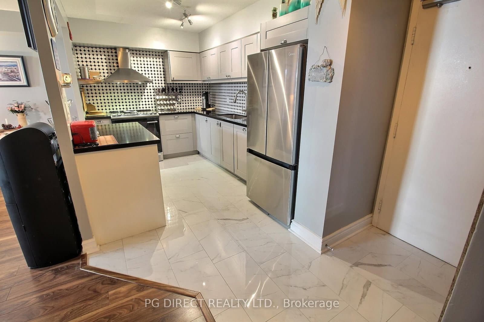 260 Davis Drive, Unit 407 thumbnail 7