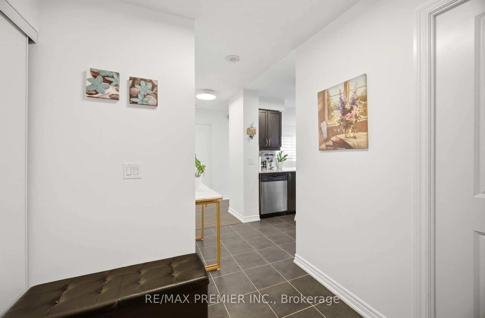 7730 Kipling Avenue, Unit 203 thumbnail 6