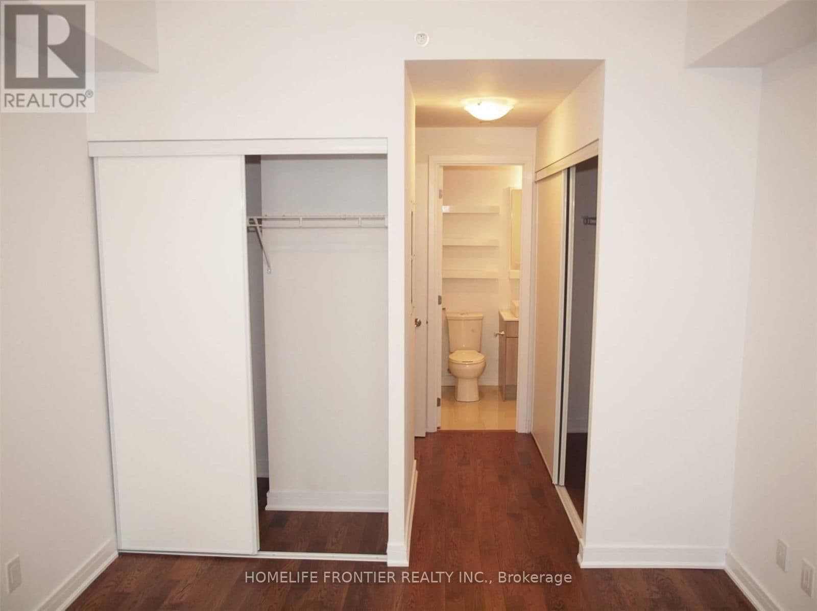 9191 SW Yonge Street SW, Unit 512 thumbnail 12