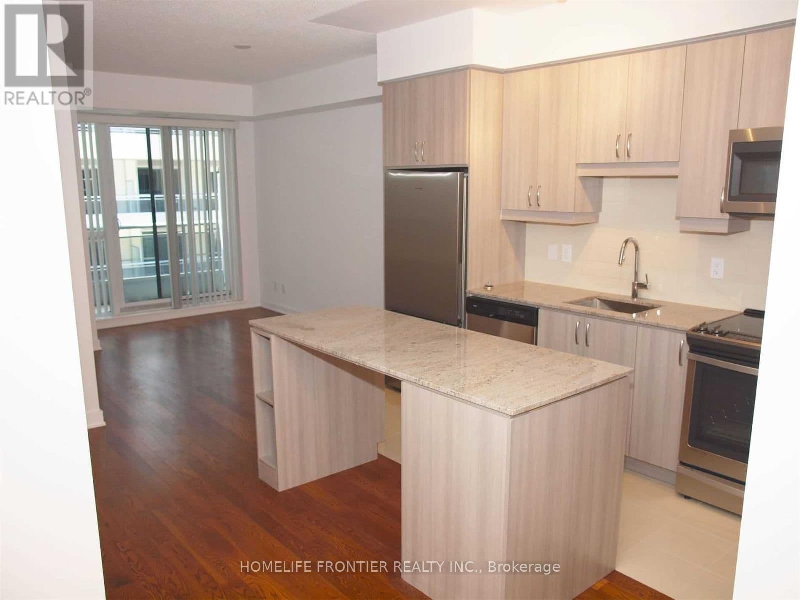 9191 SW Yonge Street SW, Unit 512 thumbnail 5
