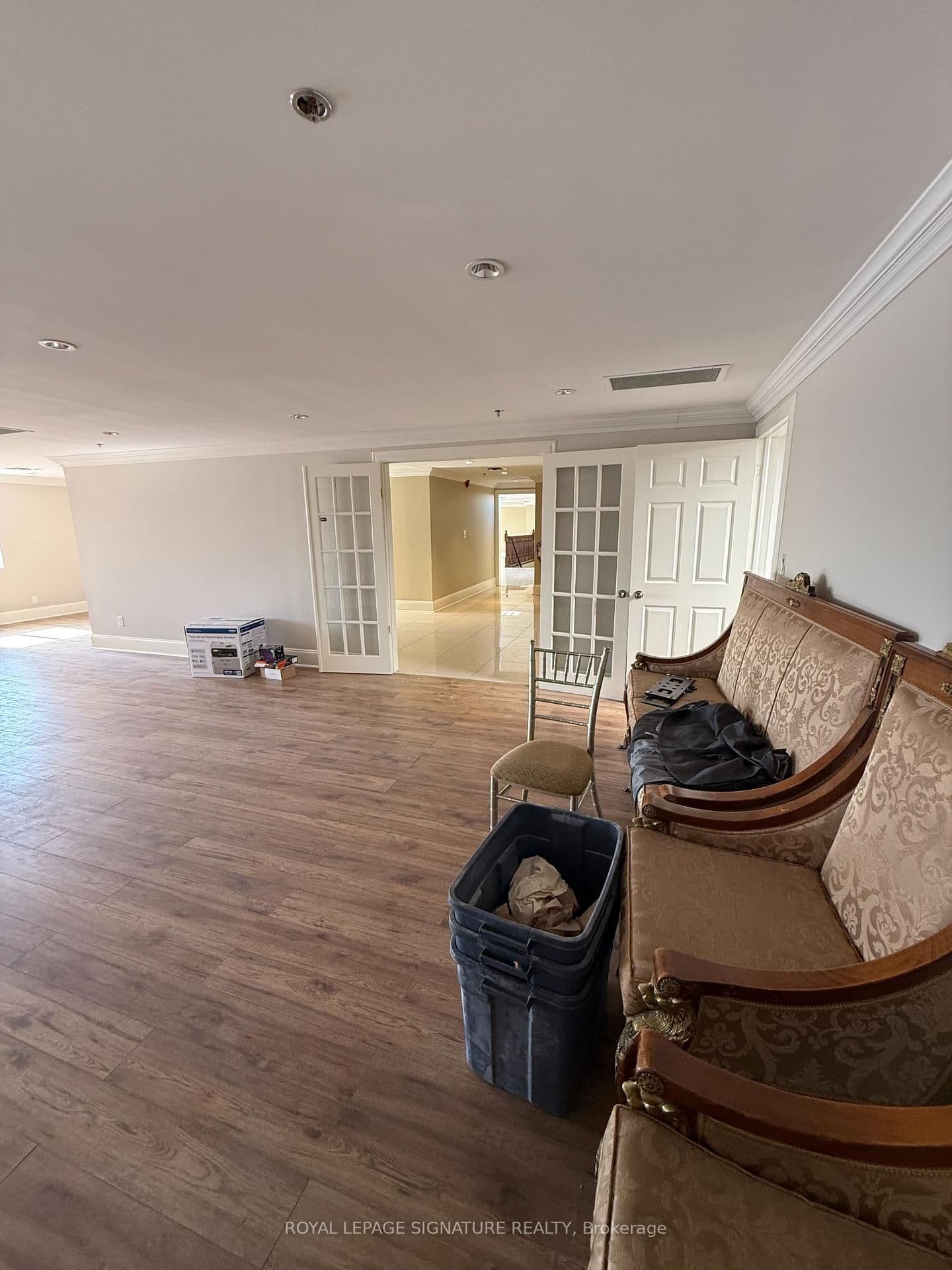 7601 Jane Street, Unit 2nd Flr - Rear Entrance thumbnail 6