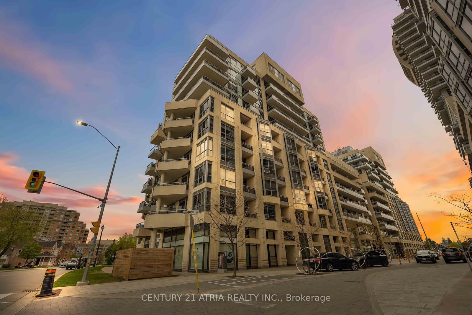 9199 Yonge Street, Unit 518 thumbnail 2