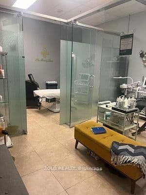 7163 YONGE Street, Unit 214 thumbnail 2