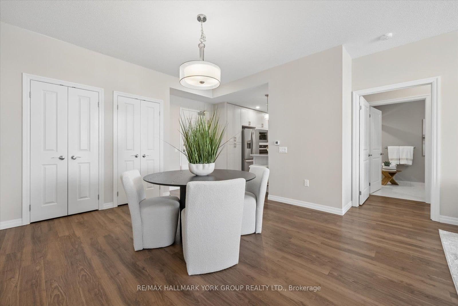 460 William Graham Drive, Unit 402 thumbnail 15