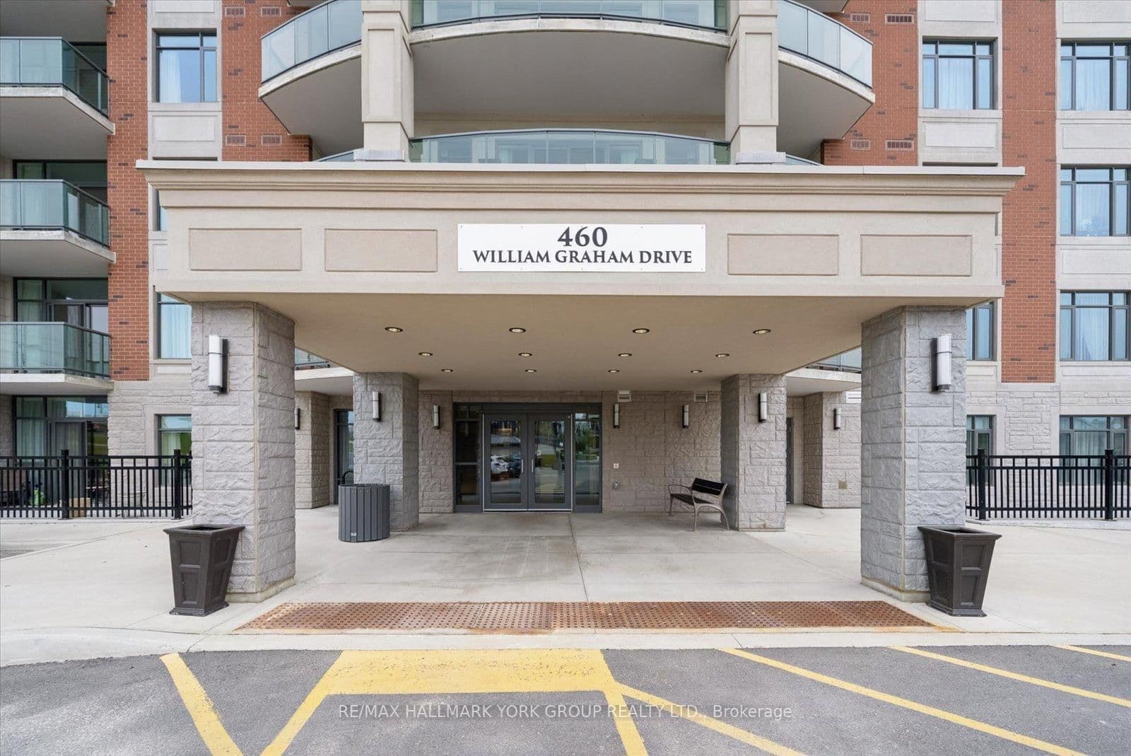460 William Graham Drive, Unit 402 thumbnail 5