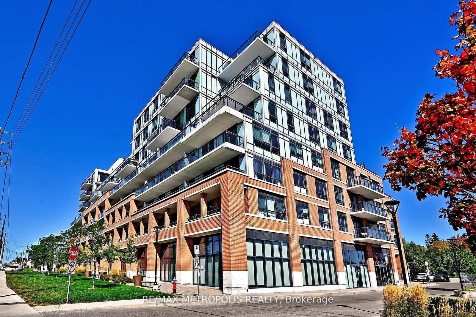 #809 - 11611 Yonge Street