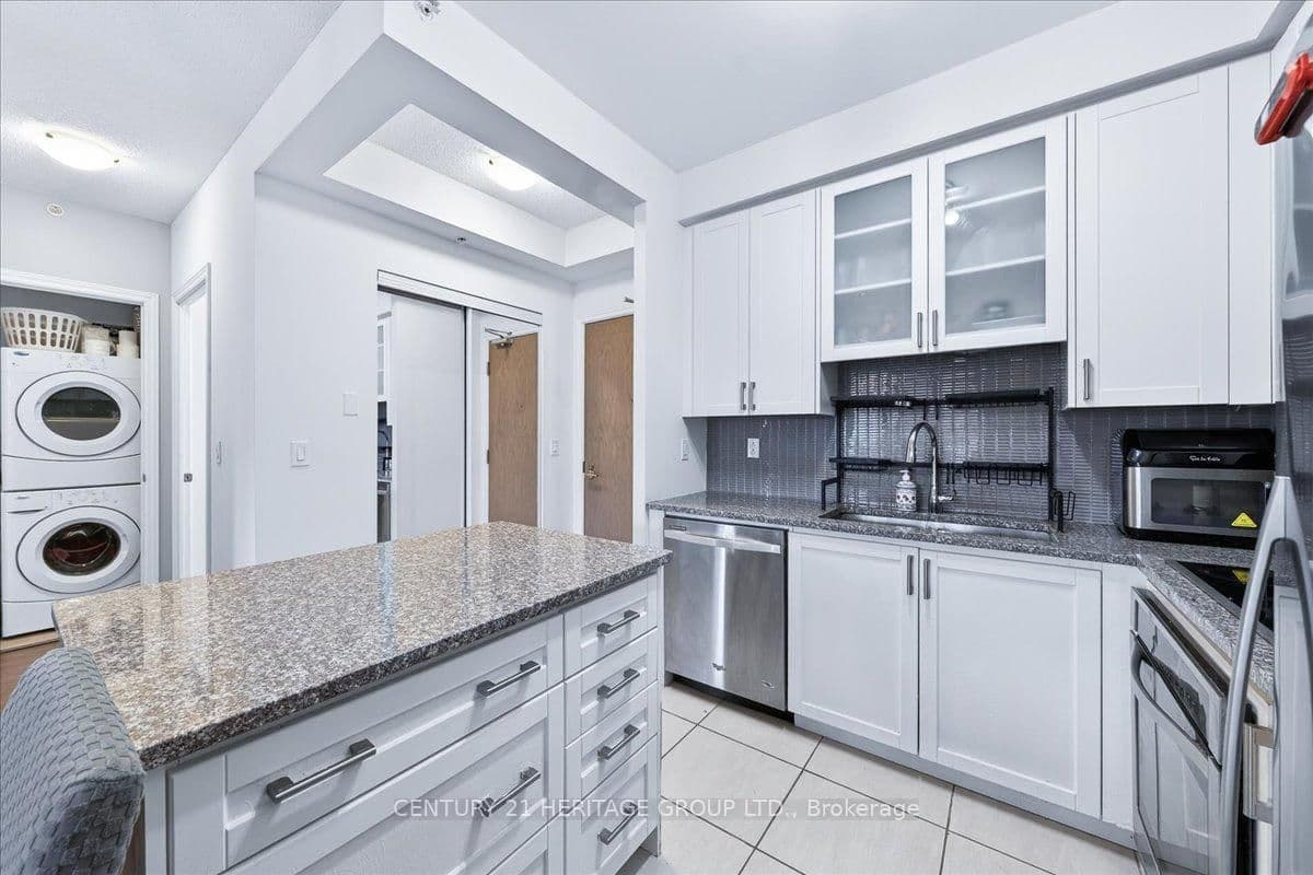 9088 Yonge Street, Unit 510A thumbnail 5