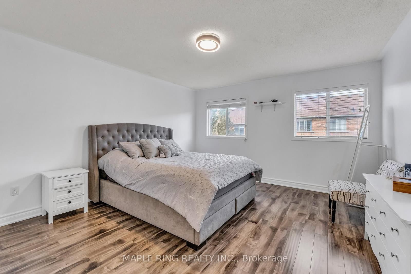 36 Laurelhurst Crescent thumbnail 15