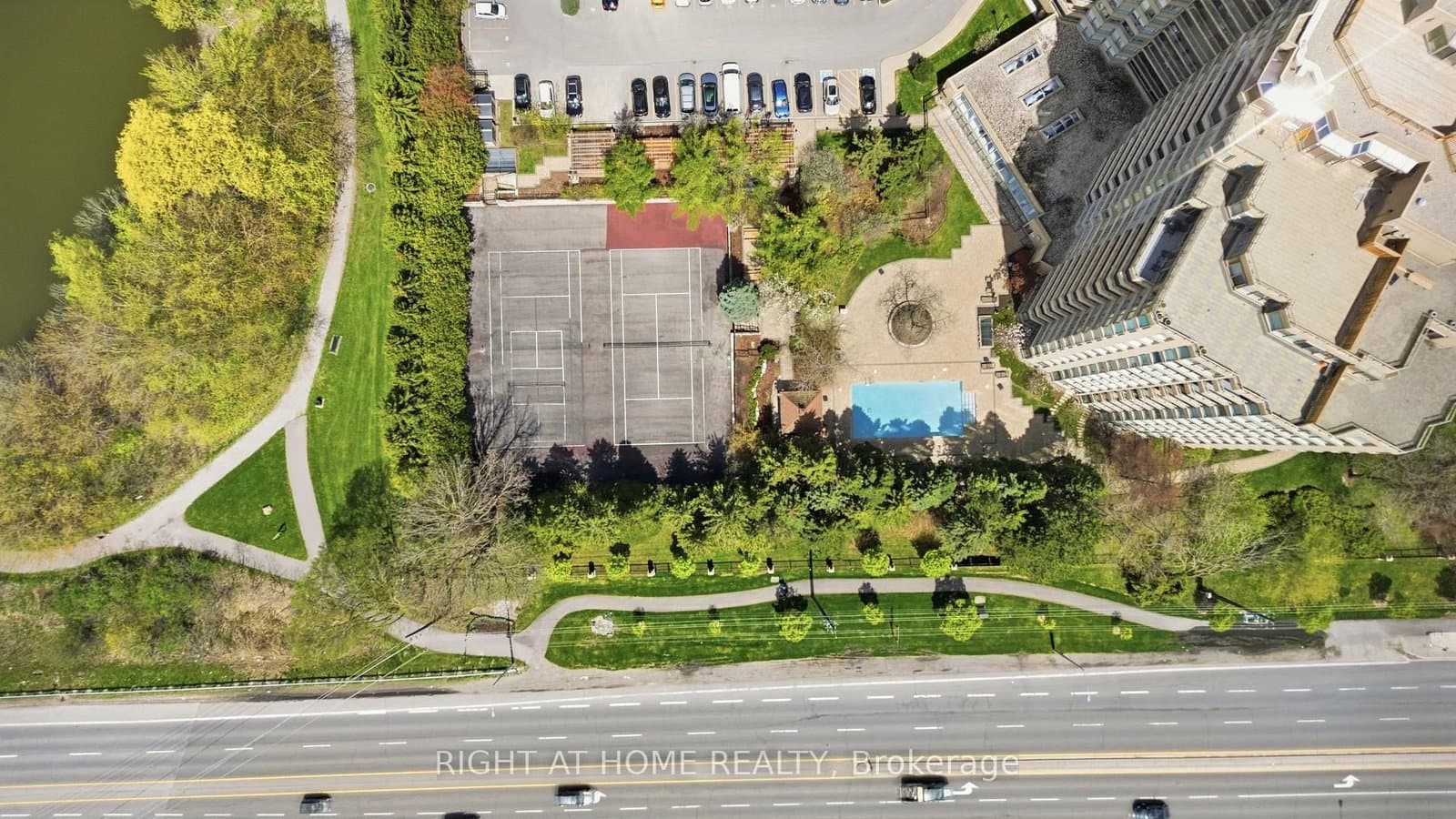 610 BULLOCK Drive, Unit 803 thumbnail 3