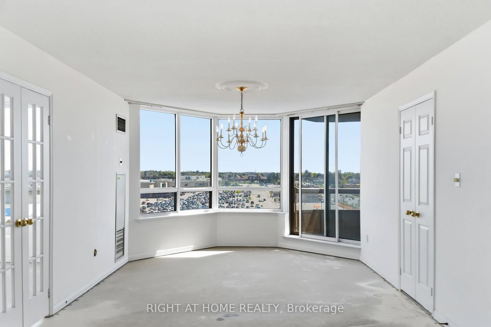 610 BULLOCK Drive, Unit 803 thumbnail 35