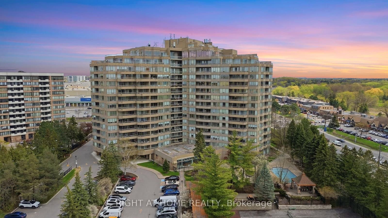 610 BULLOCK Drive, Unit 803 thumbnail 42