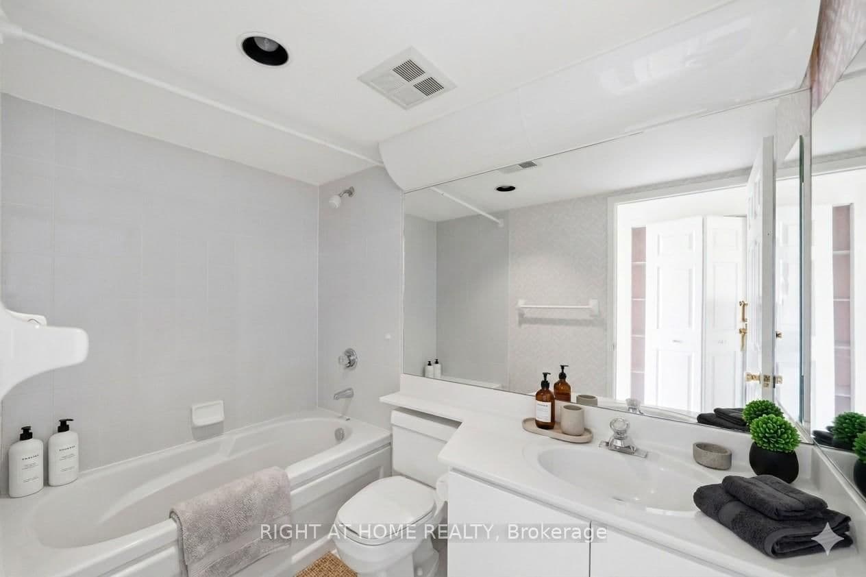 610 BULLOCK Drive, Unit 803 thumbnail 5