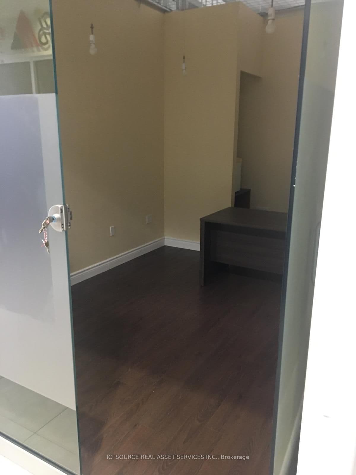 7181 Yonge Street, Unit 219 thumbnail 5