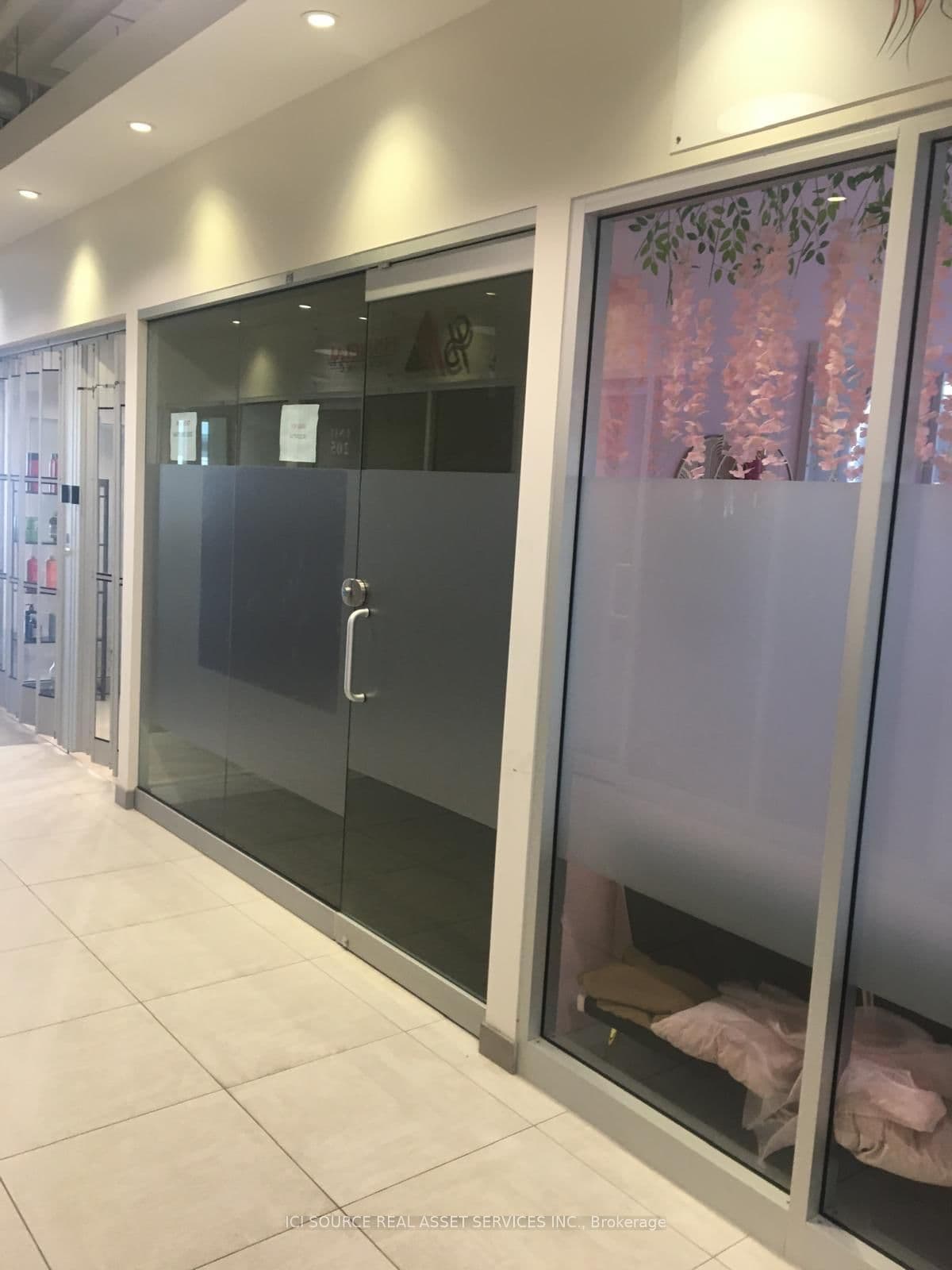 7181 Yonge Street, Unit 219 thumbnail 6