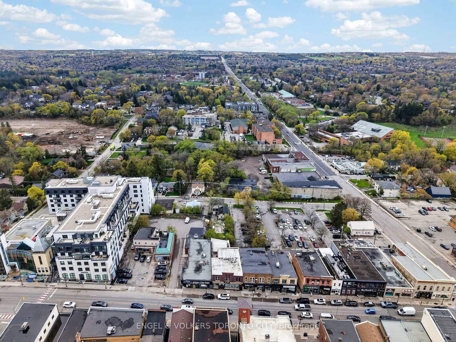 15210 Yonge Street thumbnail 28
