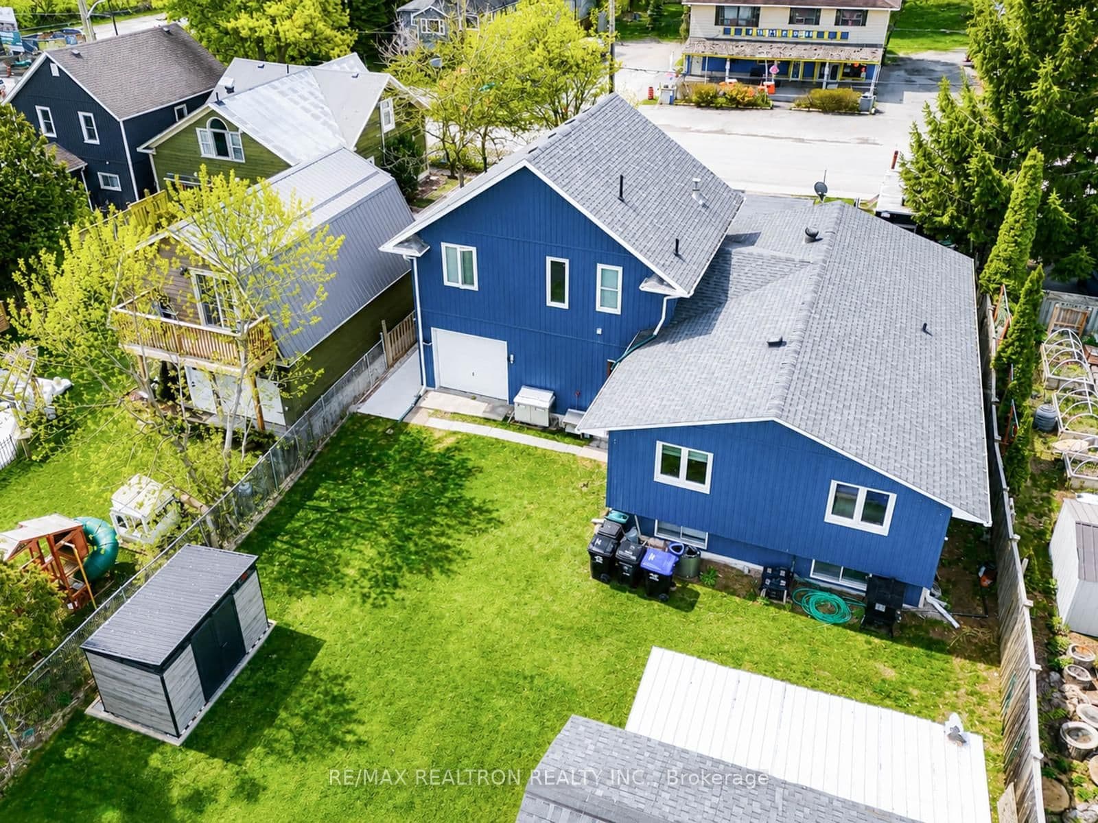 1338 Killarney Beach Road thumbnail 5