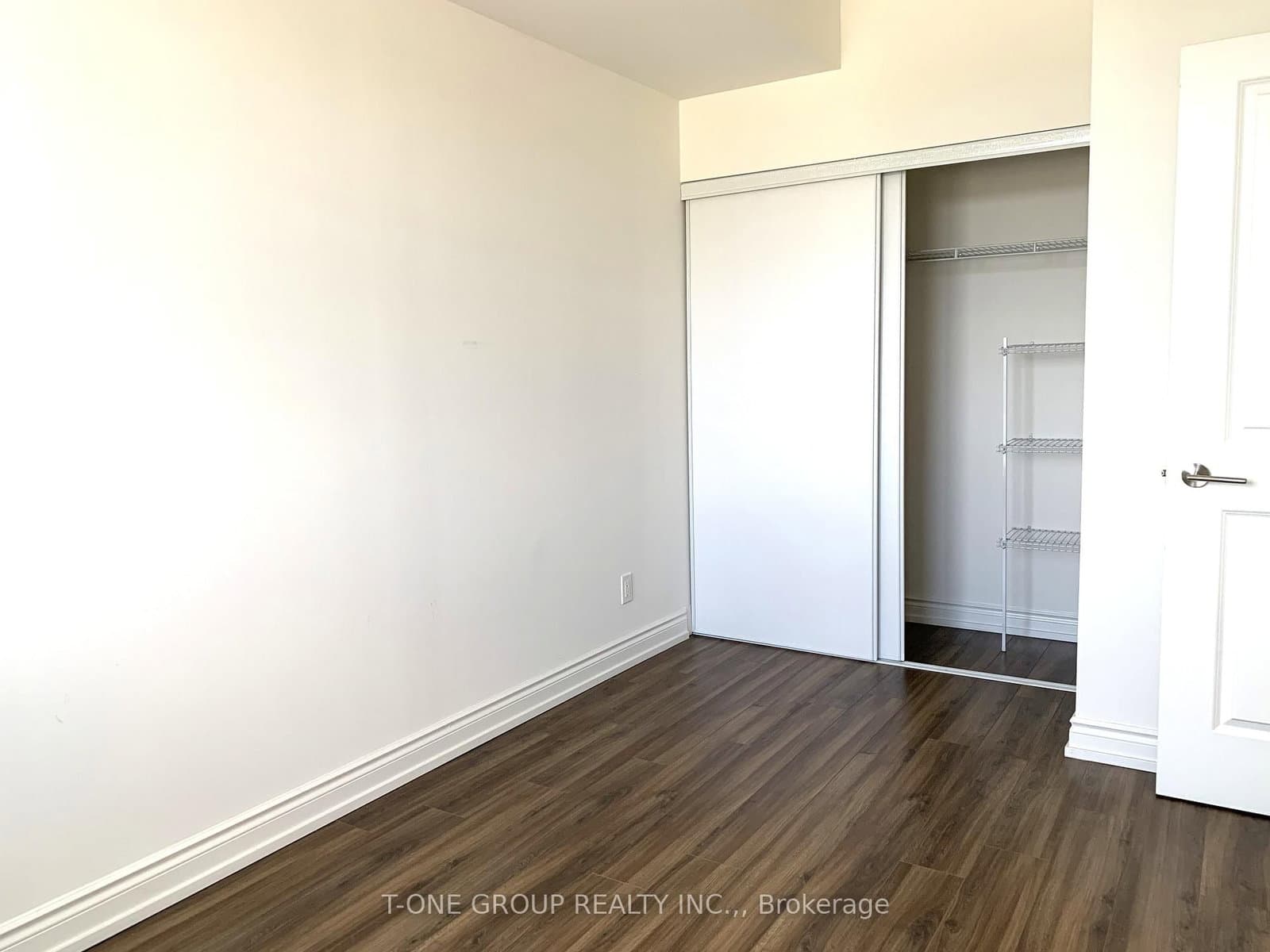 9600 Yonge Street, Unit 912 thumbnail 11