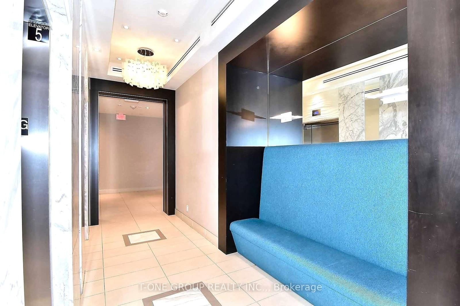 9600 Yonge Street, Unit 912 thumbnail 4