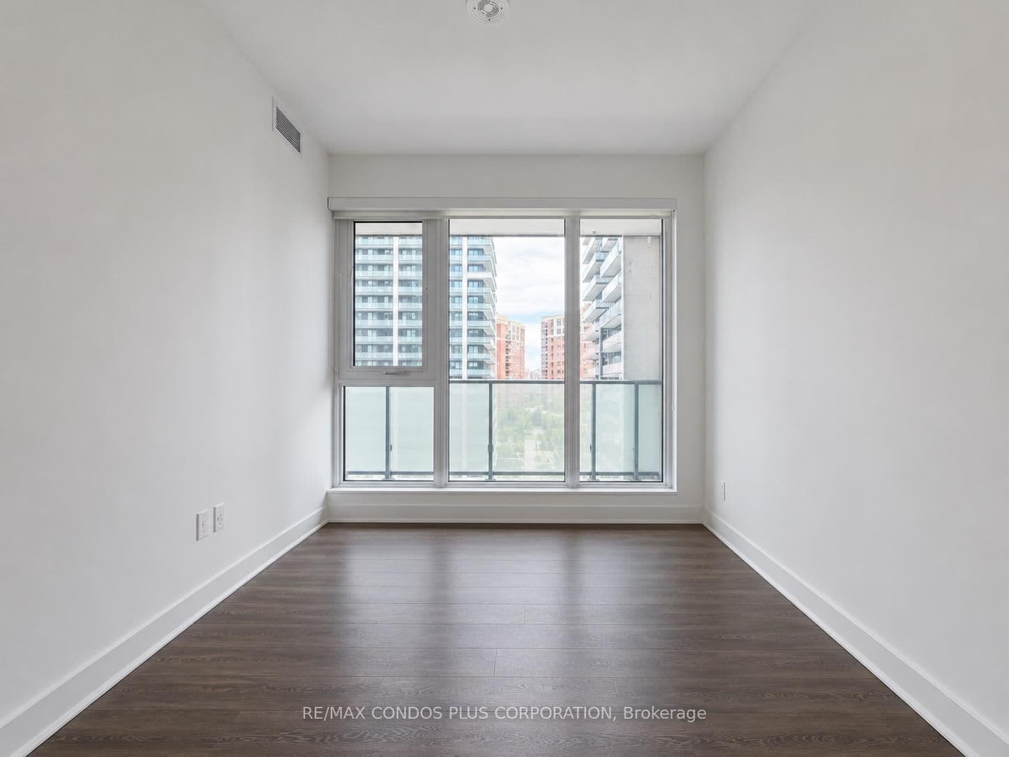 105 Oneida Crescent, Unit 503 thumbnail 14